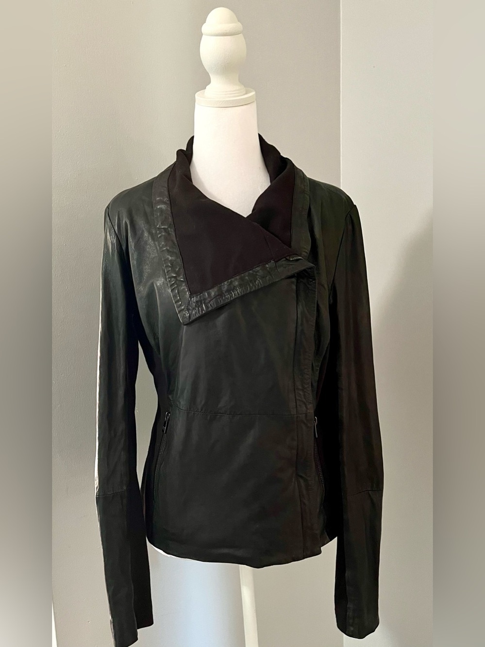 Bod & Christensen “Rebecca” Size Large Black Leather Women's Moto Jacket